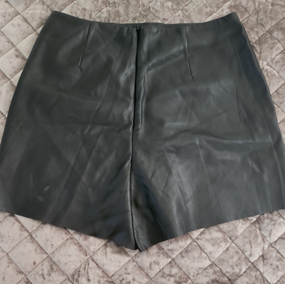 Zara envelope skirt - Picture 2 of 2